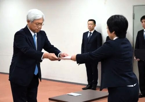 ［物流ニッポン］国交省、日本郵便の許可取り消し　トラ運送事業の再取得「5年間不可」