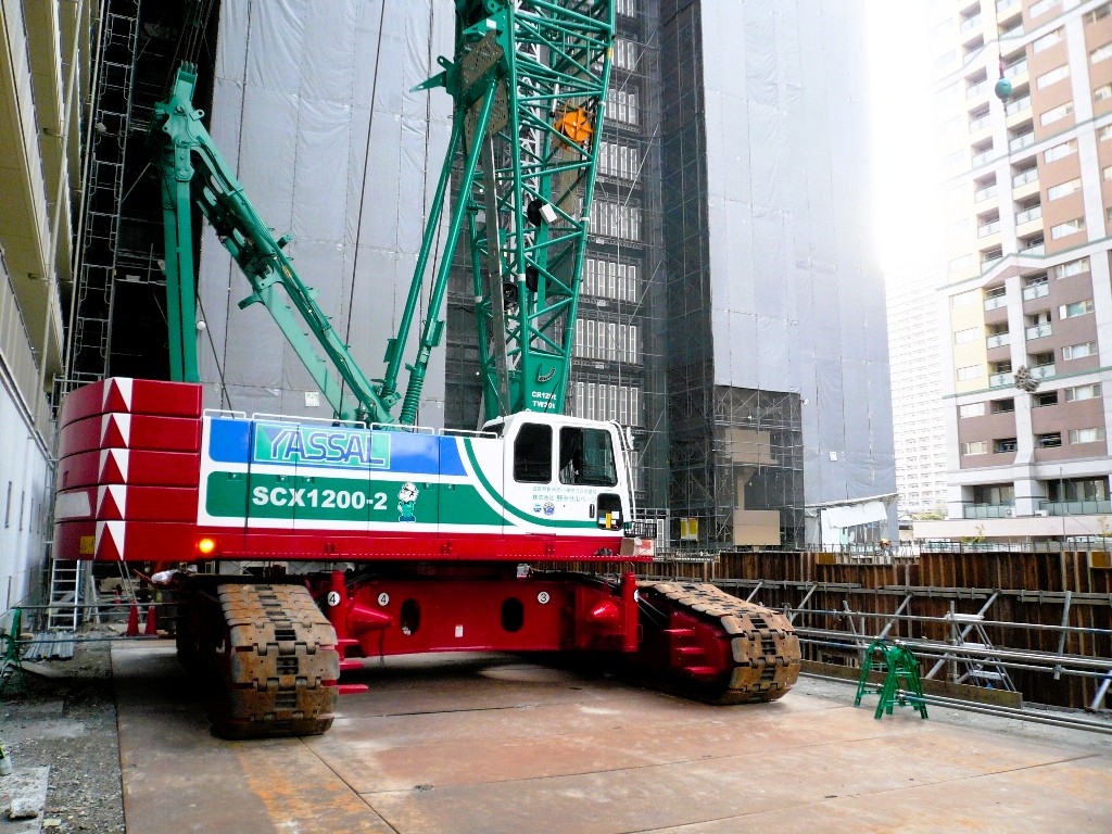 ［滋賀県］株式会社野洲サルベージ　120tクローラ（SCX1200-2）