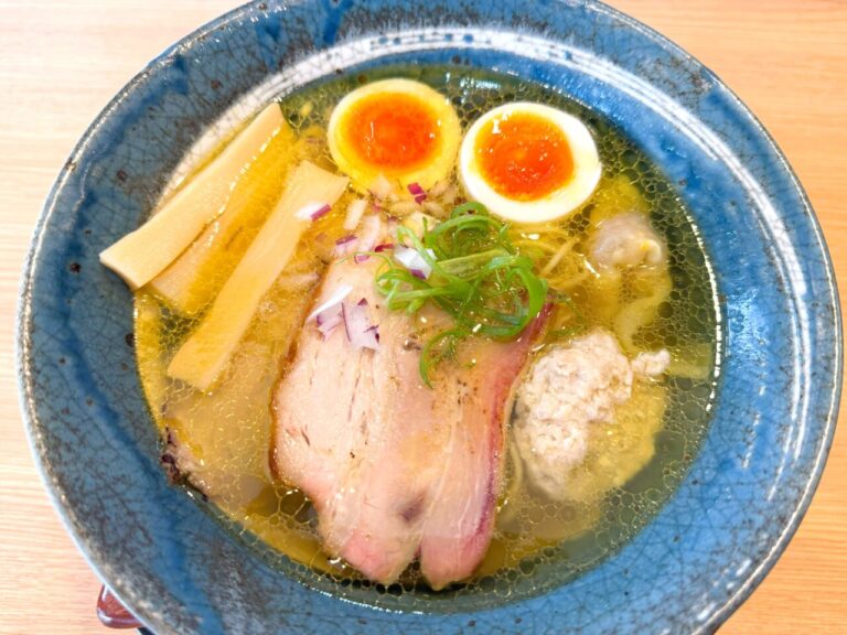 ［クレーンジャパンお食事紹介］横浜淡麗らぁ麺 川上